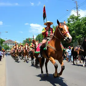 Cavalgada Capa Loka